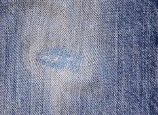 Как зашить порванные джинсы?